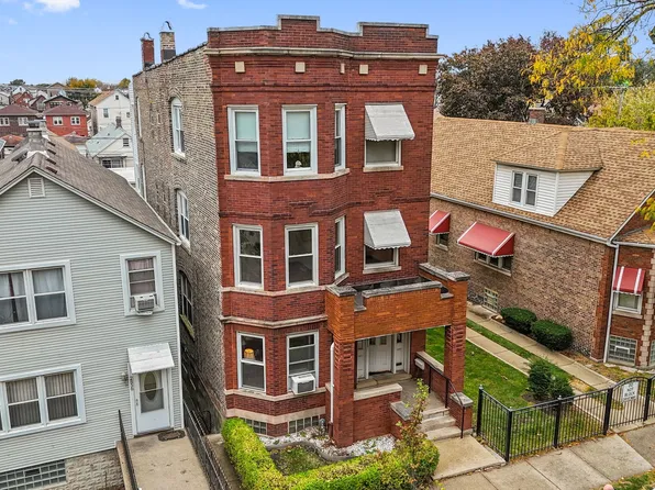 2854 S Throop St, Chicago, IL 60608