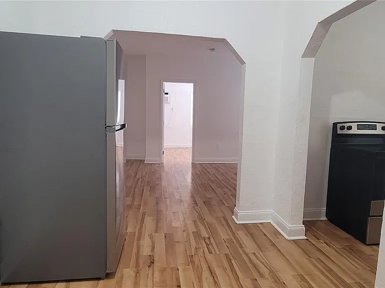 1322 SW 7th St #7 — Photo 6