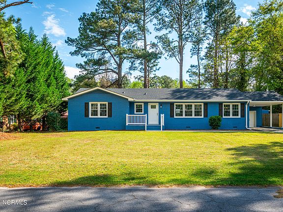 2nd image of 205 Greenbriar Drive