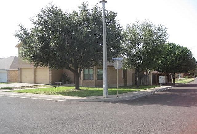 2nd image of 2299 Willow Trl