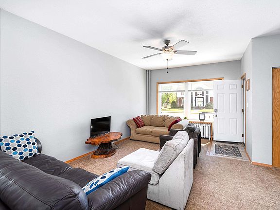 3rd image of 1305 Hammond Ave