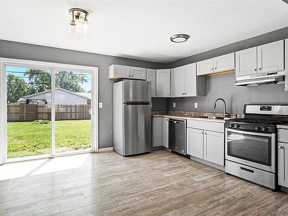 4th image of 3008 Edgewood Ave