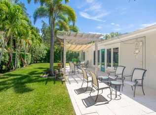 745 Iris Ln, Vero Beach, FL 32963
