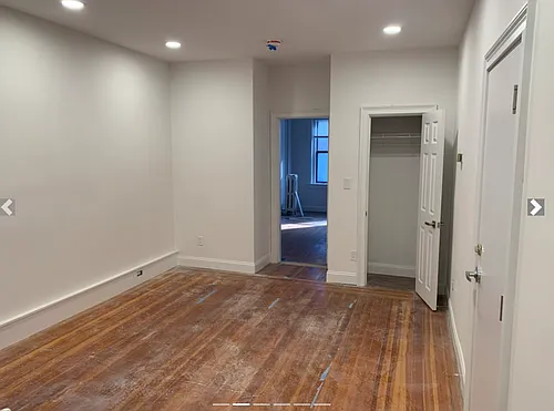 31 Temple St #2F Photo 1