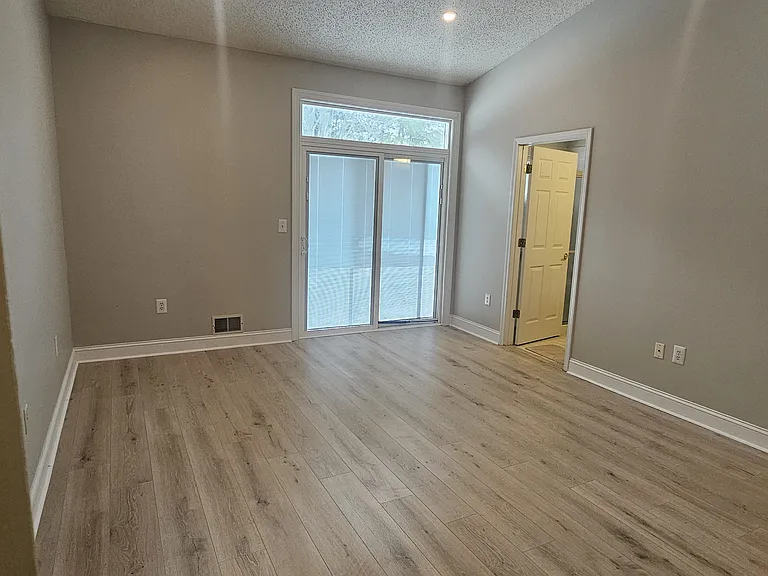 88 Riva Blvd — Photo 9
