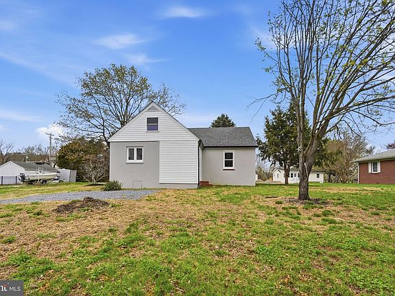5th image of 21305 Haven Rd