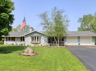 9815 Hillandale Rd, Richmond, IL 60071