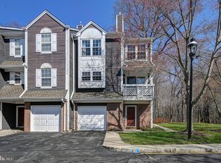 12 Halstead Pl, Princeton, NJ 08540