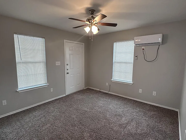 1603 Caldwell St — Photo 27