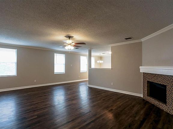 3rd image of 2656 Mariners Ct