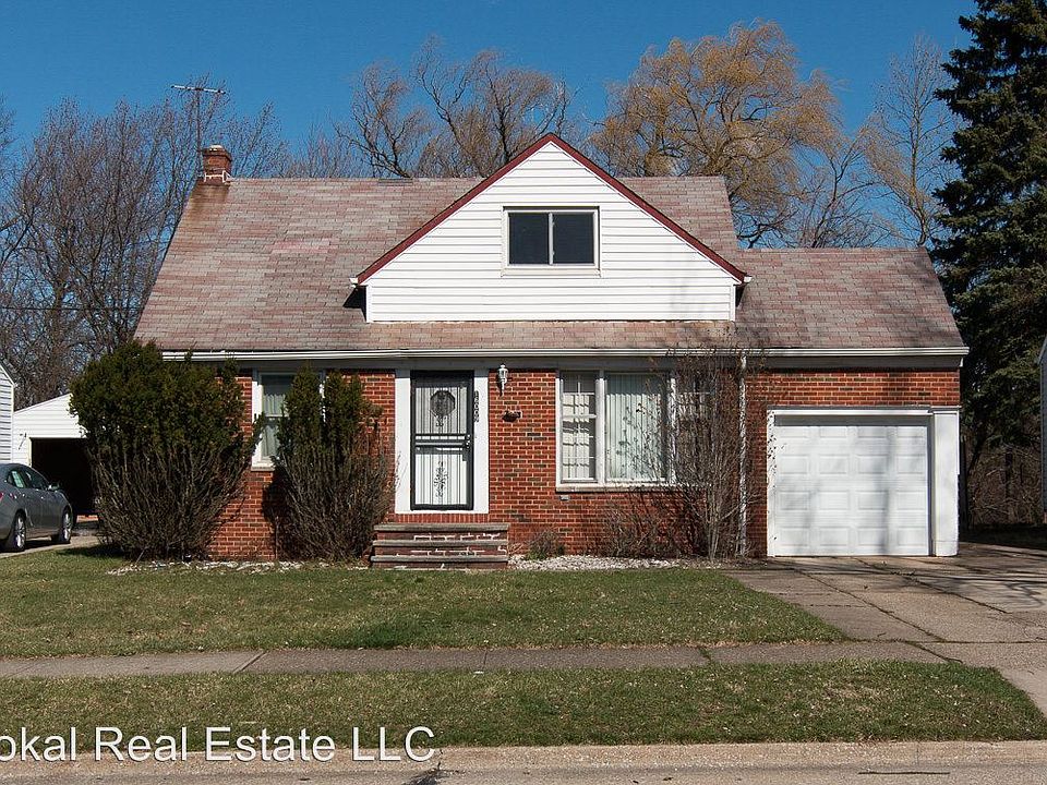 1st image of 16009 Grant Ave