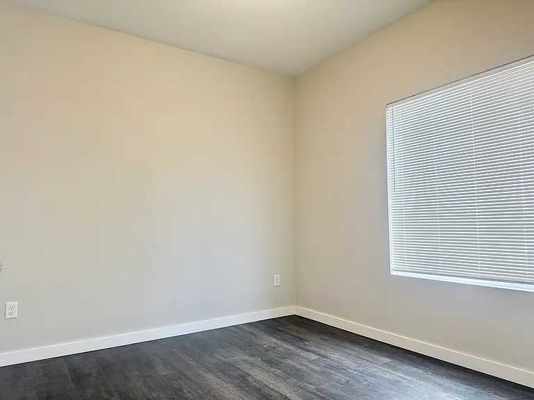 1426 N Azena St — Photo 6