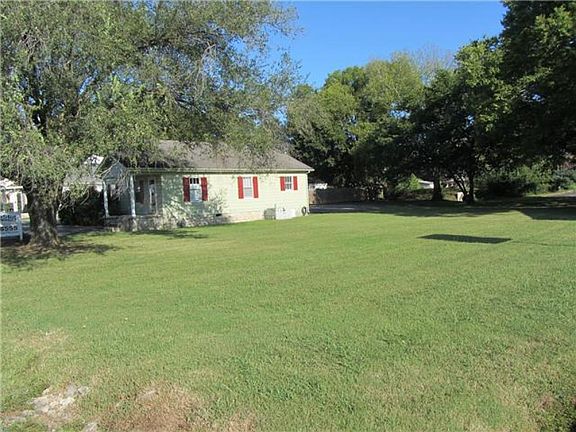3rd image of 108 Nokes Dr