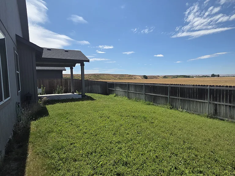 1430 SW Greeley St — Photo 11