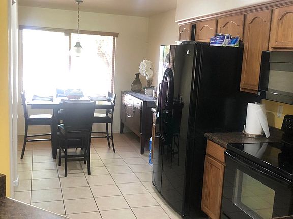 5th image of 6217 S 52nd Ln