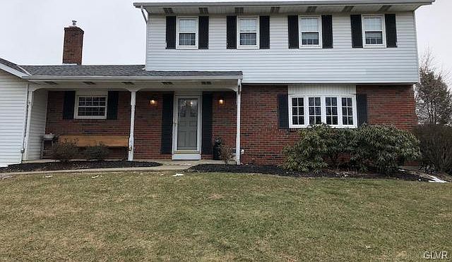 1st image of 433 Heritage Ln