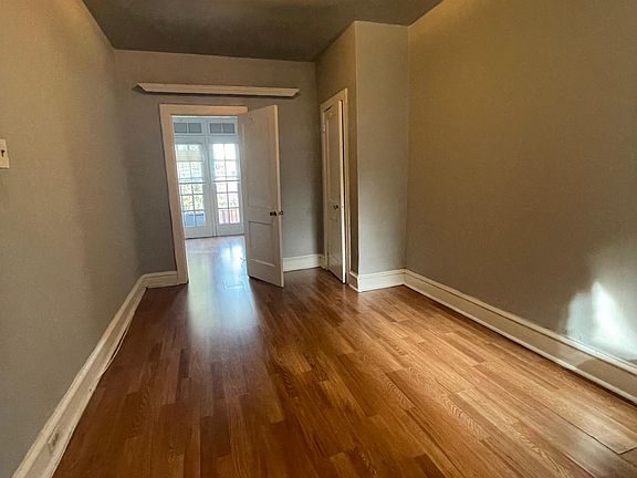 5th image of 5239 Oxford St #1