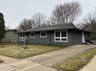 705 Westgate St #705 & 707, Iowa City, IA 52246