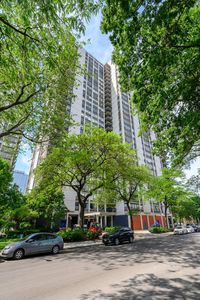 1360 N Sandburg Ter APT 1209C, Chicago, IL, 60610