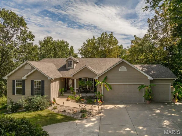 10824 Mulberry Dr, Foristell, MO 63348