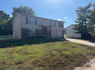 3850 Jeff Dr, Saint Charles, MO 63304