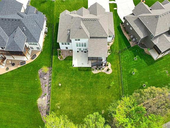 4th image of 2310 Fishing Ln