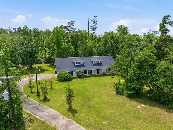 2nd image of 454 White Oak Dr