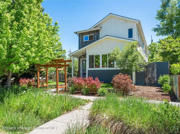 210 Garfield Ave, Carbondale, CO 81623