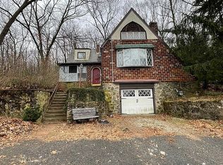 20 Dudley St, Woonsocket, RI 02895