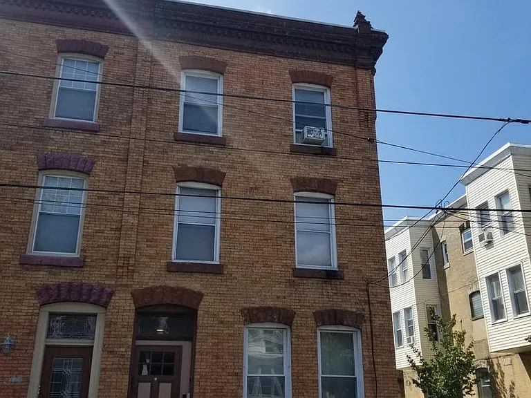 856 N 22nd St #2 — Photo 15