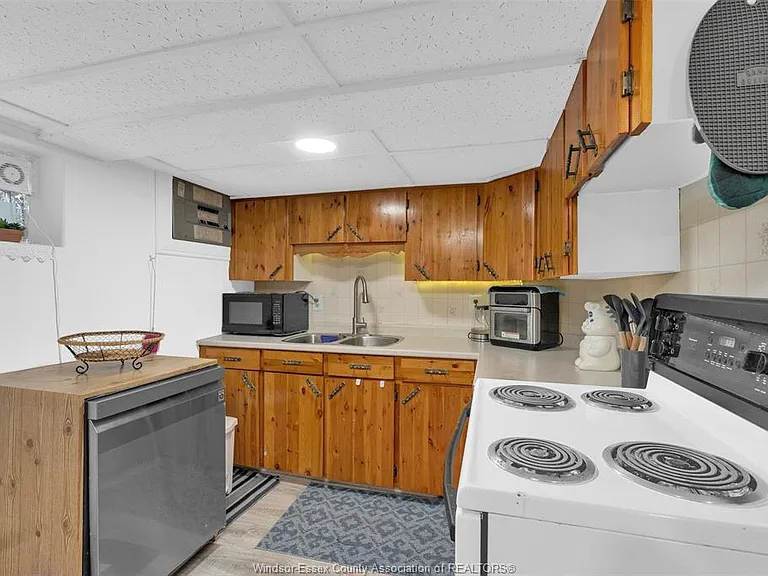 1780 Ford Blvd — Photo 10