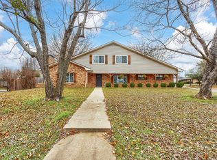 2801 Pyramid Cir, Denison, TX 75020