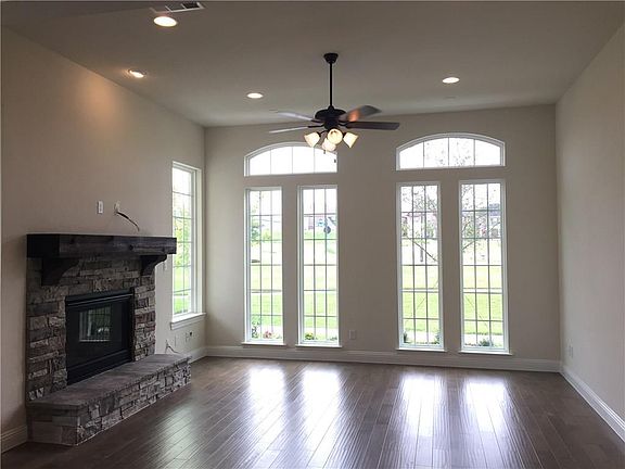 2nd image of 7613 Avondale Dr