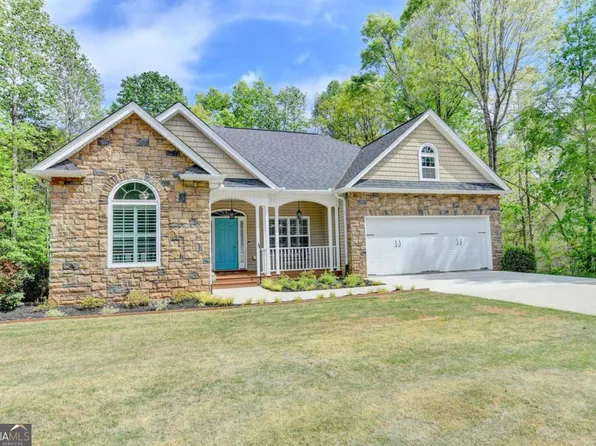 3502 Phoenix Cove Dr, Gainesville, GA 30506