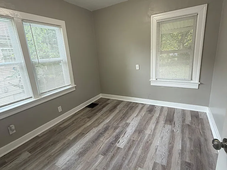1106 Euclid Ave #1 — Photo 11
