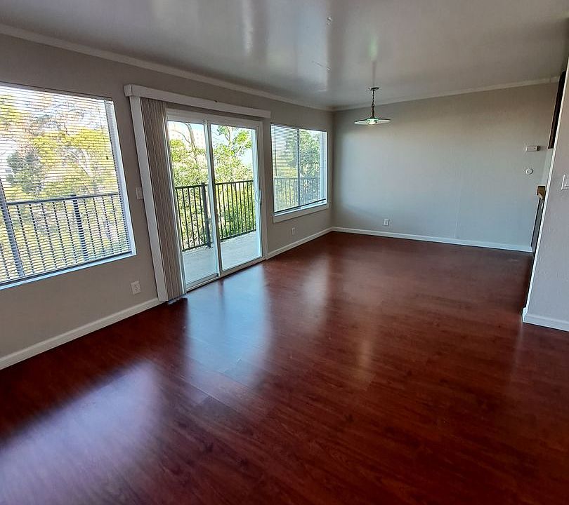 1st image of 3317 Kempton Ave #203