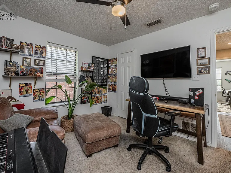 1505 City View Dr — Photo 8