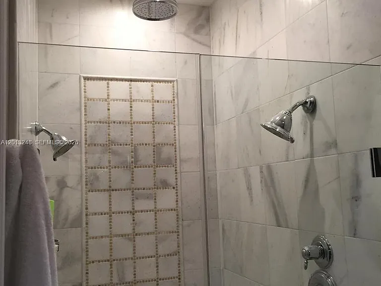 5000 SW 73rd Ter — Photo 17