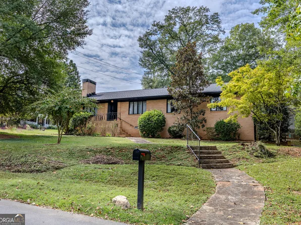 16 Benvenue Dr SE, Rome, GA 30161