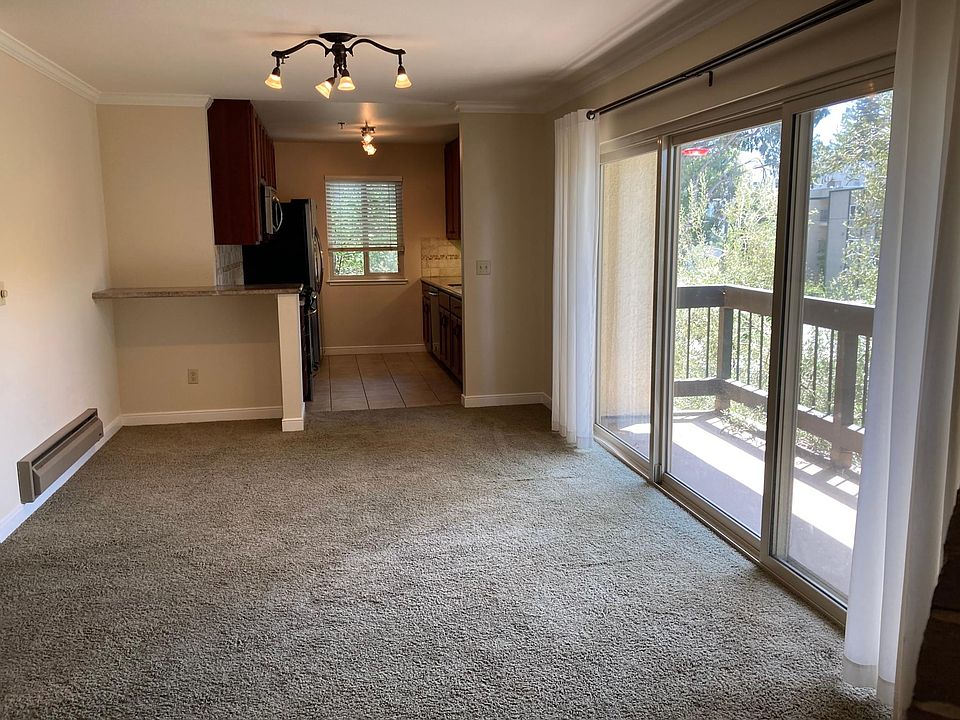 2nd image of 1056 El Camino Real APT 203