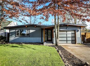 2569 Hilyard St, Eugene, OR 97405