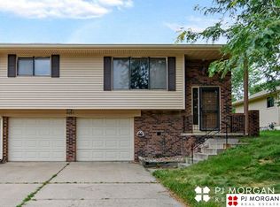 6213 N 108th Avenue Cir, Omaha, NE 68164