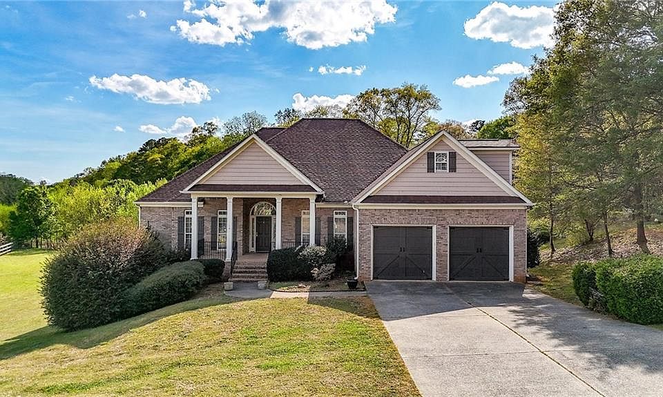 1st image of 459 Waterford Dr