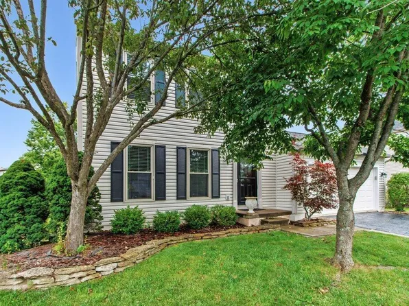 8959 Holquest Dr, Lewis Center, OH 43035