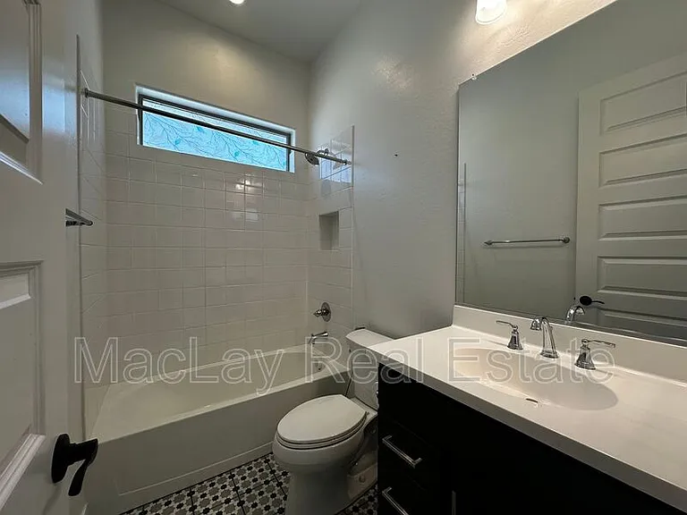 1979 W Lariat Ln — Photo 24
