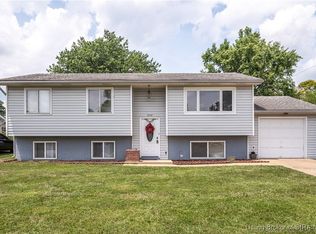 959 Redwood Dr, Clarksville, IN 47129
