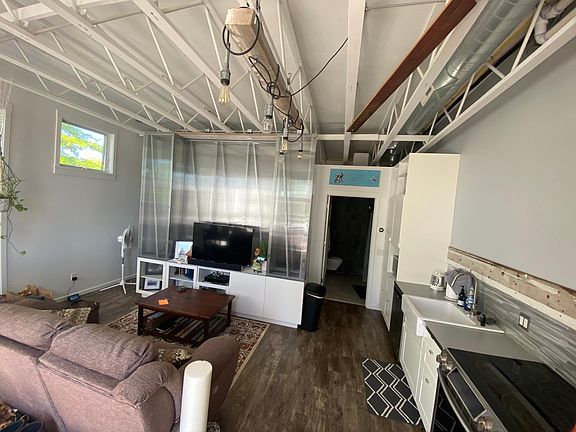 3rd image of 1405 Heritage Dr #102