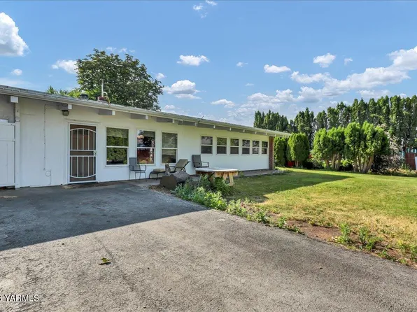 10805 Gilbert Rd, Yakima, WA 98903