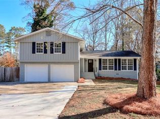 27 Shadowlawn Rd SE, Marietta, GA 30067