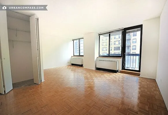 Rented by Compass | media 48